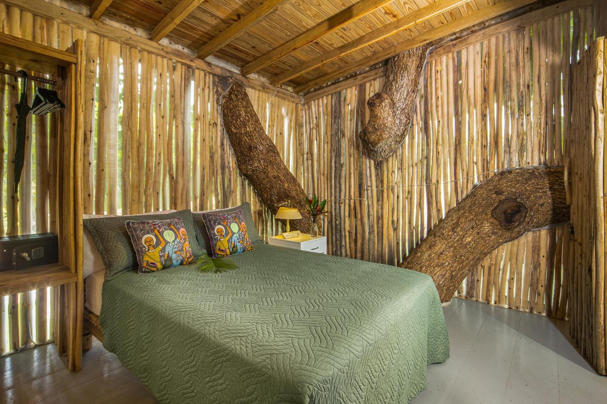 El Encuentro Surf Hotel