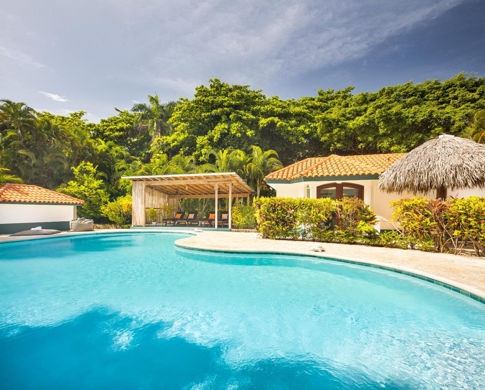 Hotel El Encuentro Surf 2*