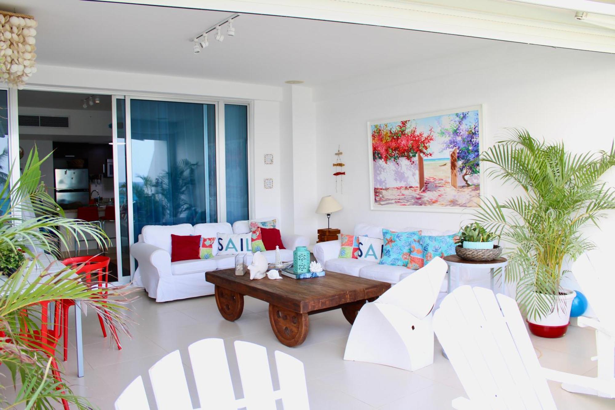 Apartment Lasolastower-juandolio-2br-3bds-7px-wifi-hugeterrace-seaview *