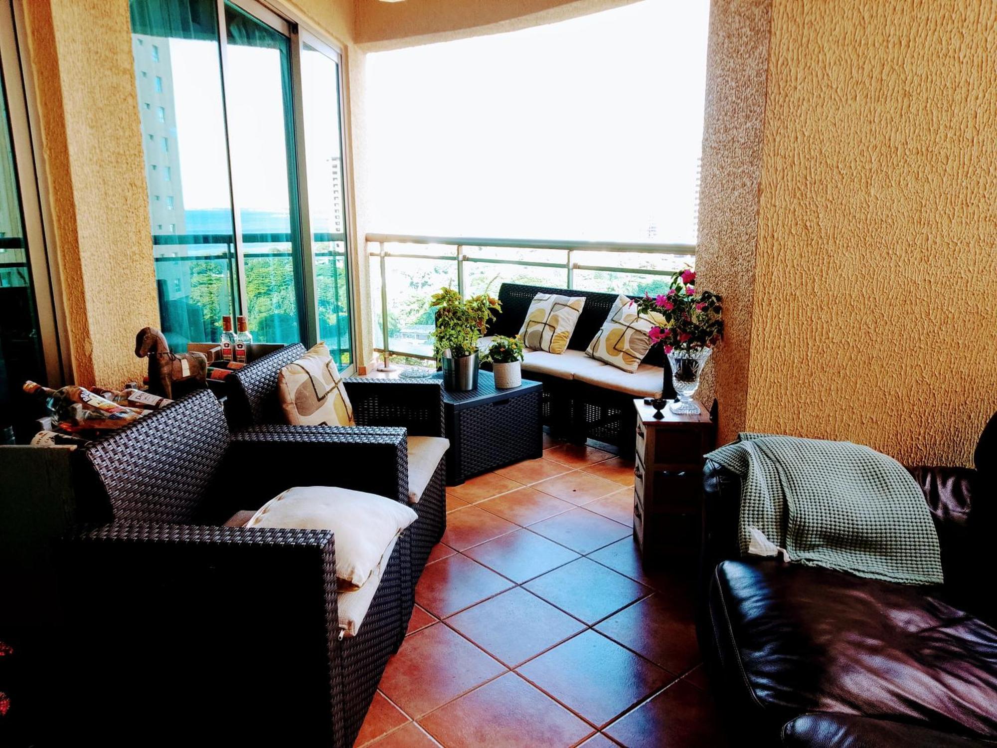 Malecon Center, Torre 3 Homestay *