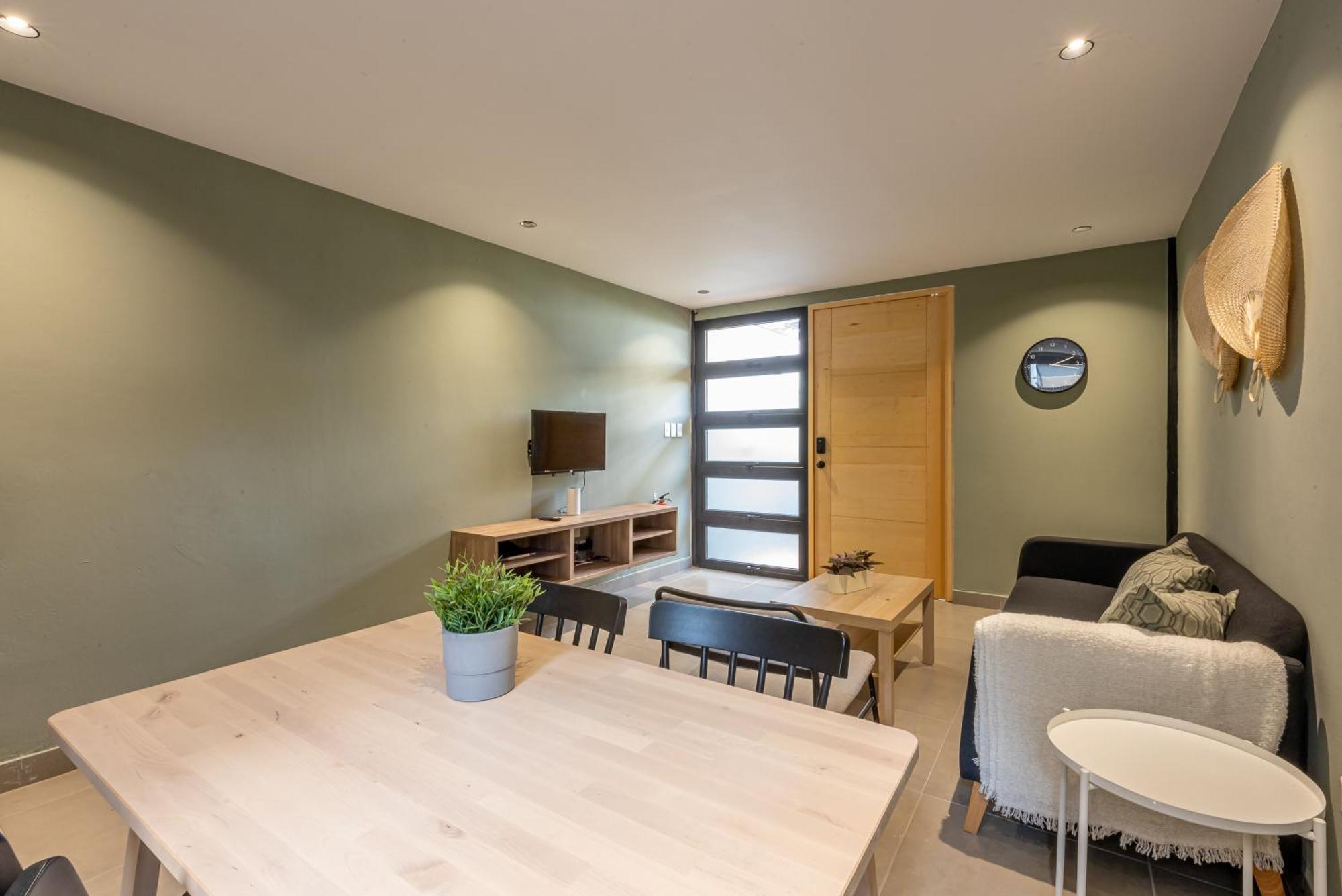 Colonial Experience Apartment *