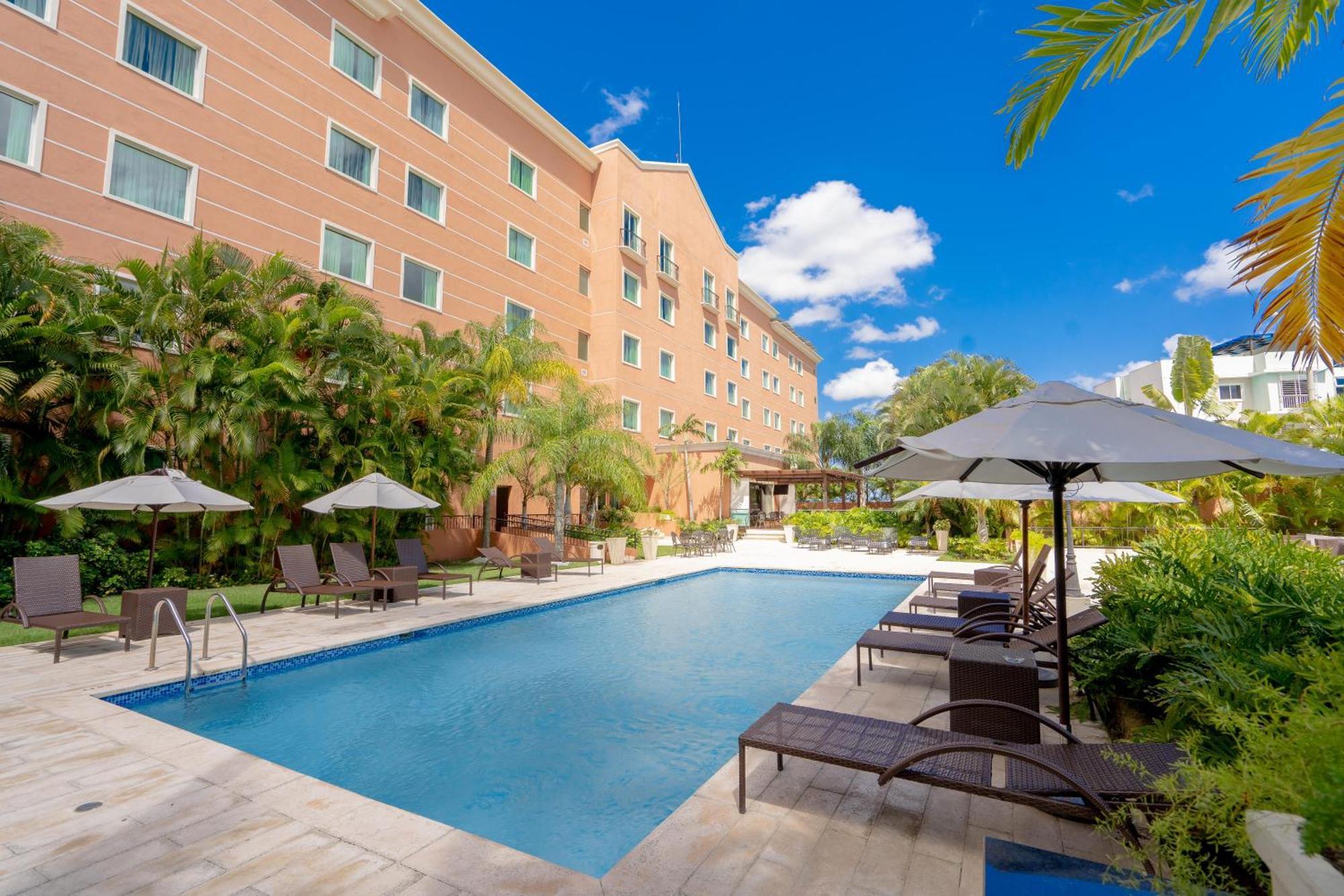 Hodelpa Garden Court Hotel