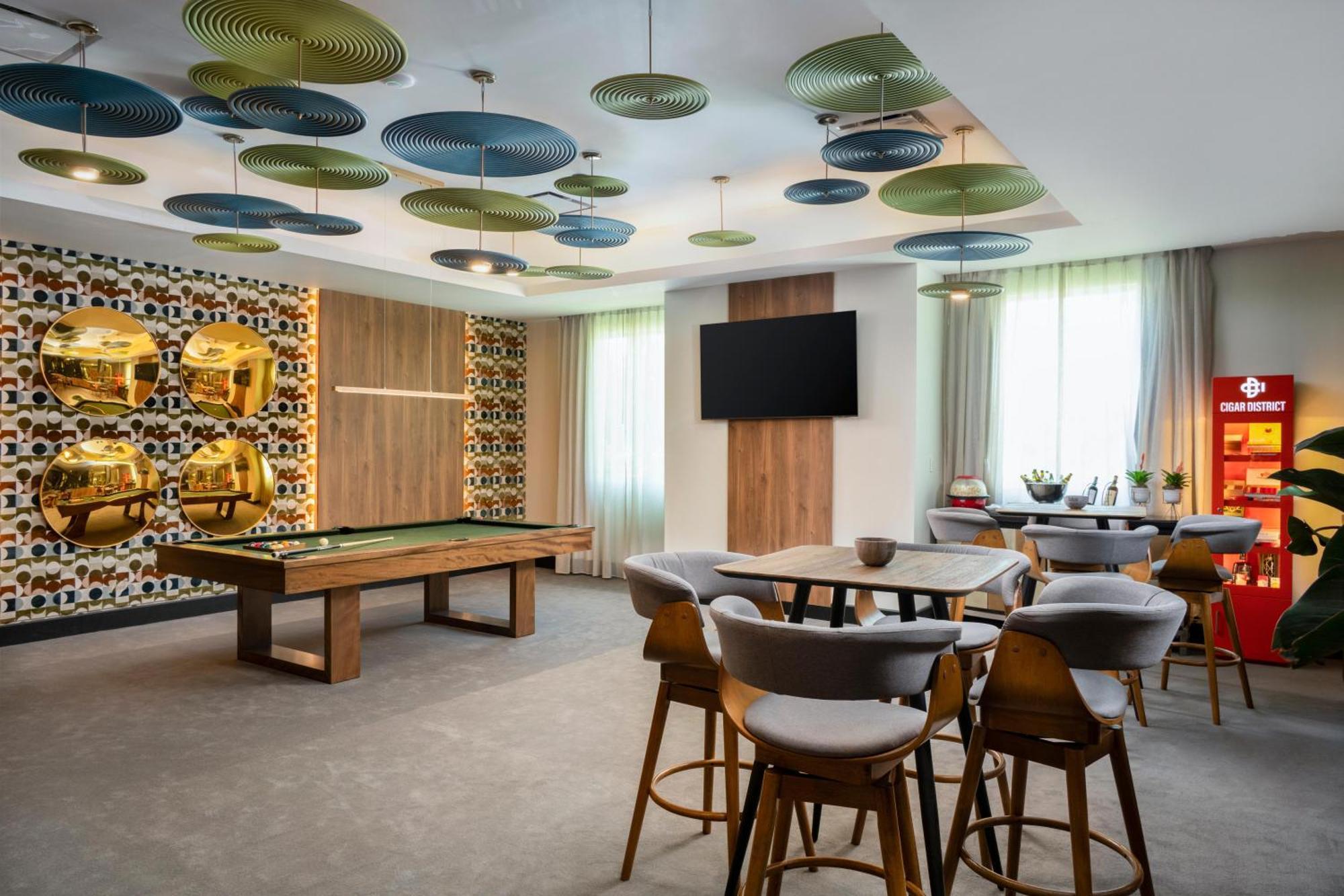 Hodelpa Garden Court Hotel 4*