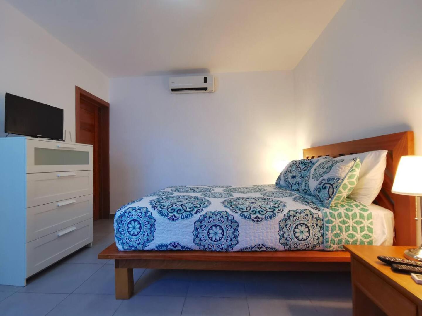 Coral Deluxe Playa Los Corales Apartment