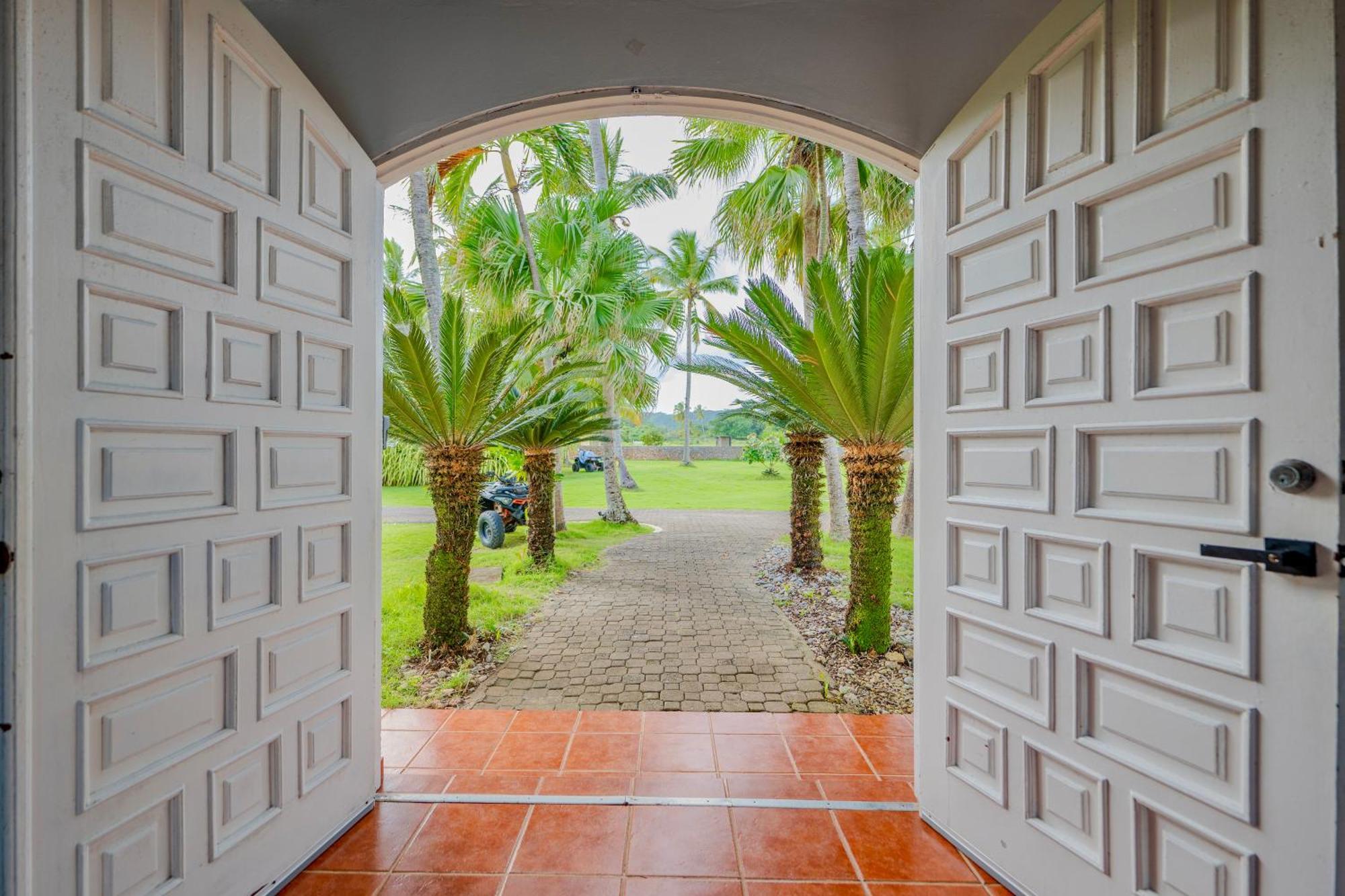 Palm House - Luxury - Samana - Ocean Front Villa *