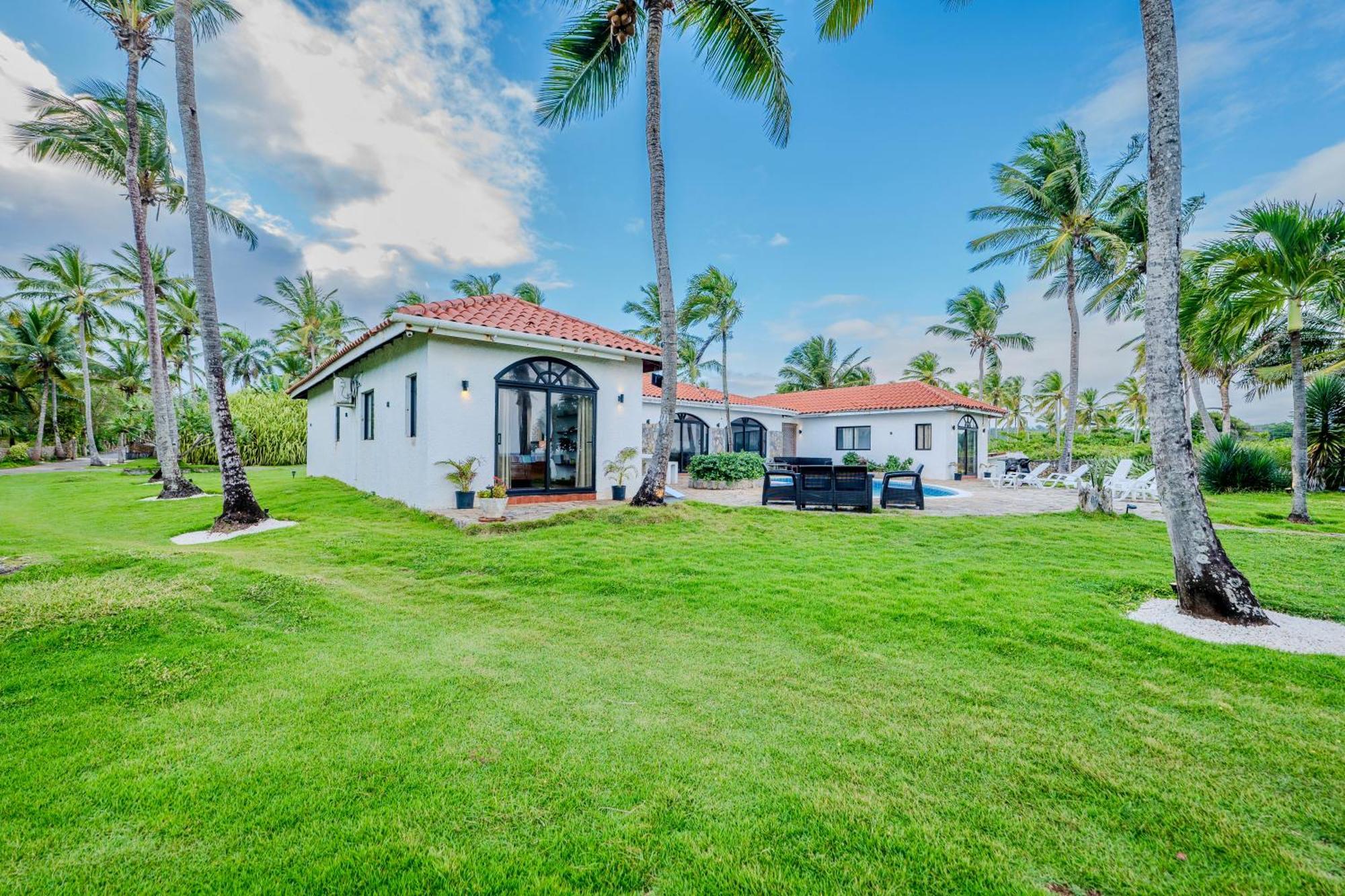 Palm House - Luxury - Samana - Ocean Front *