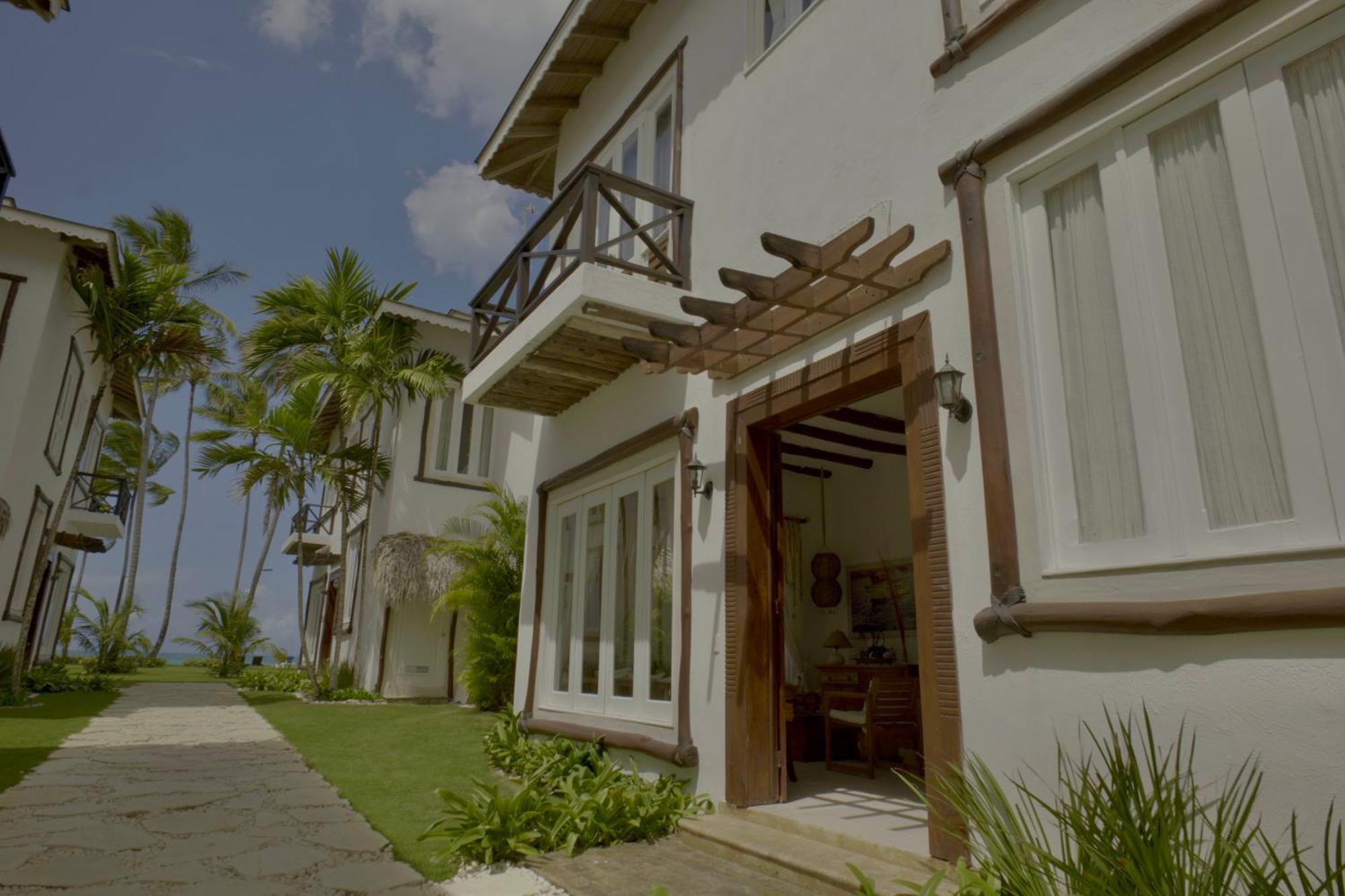 Maranata Complex 5 3brd Frontbeach *
