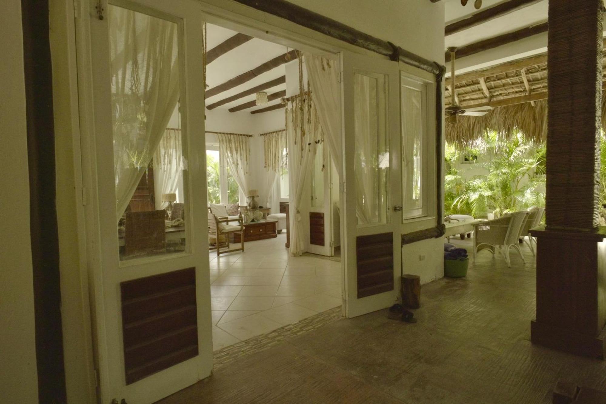 Maranata Complex 5 3brd Frontbeach Villa *