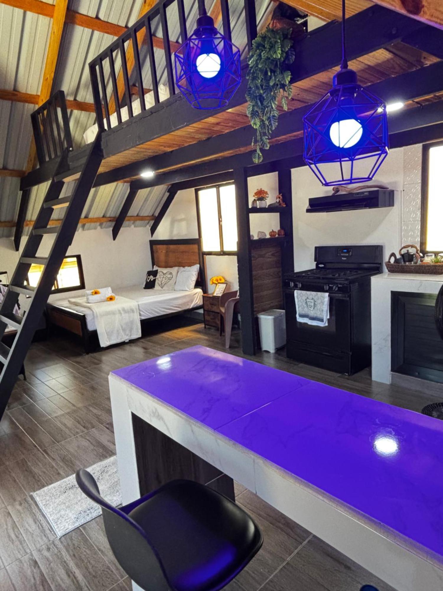 Lovely Tiny Apartment *