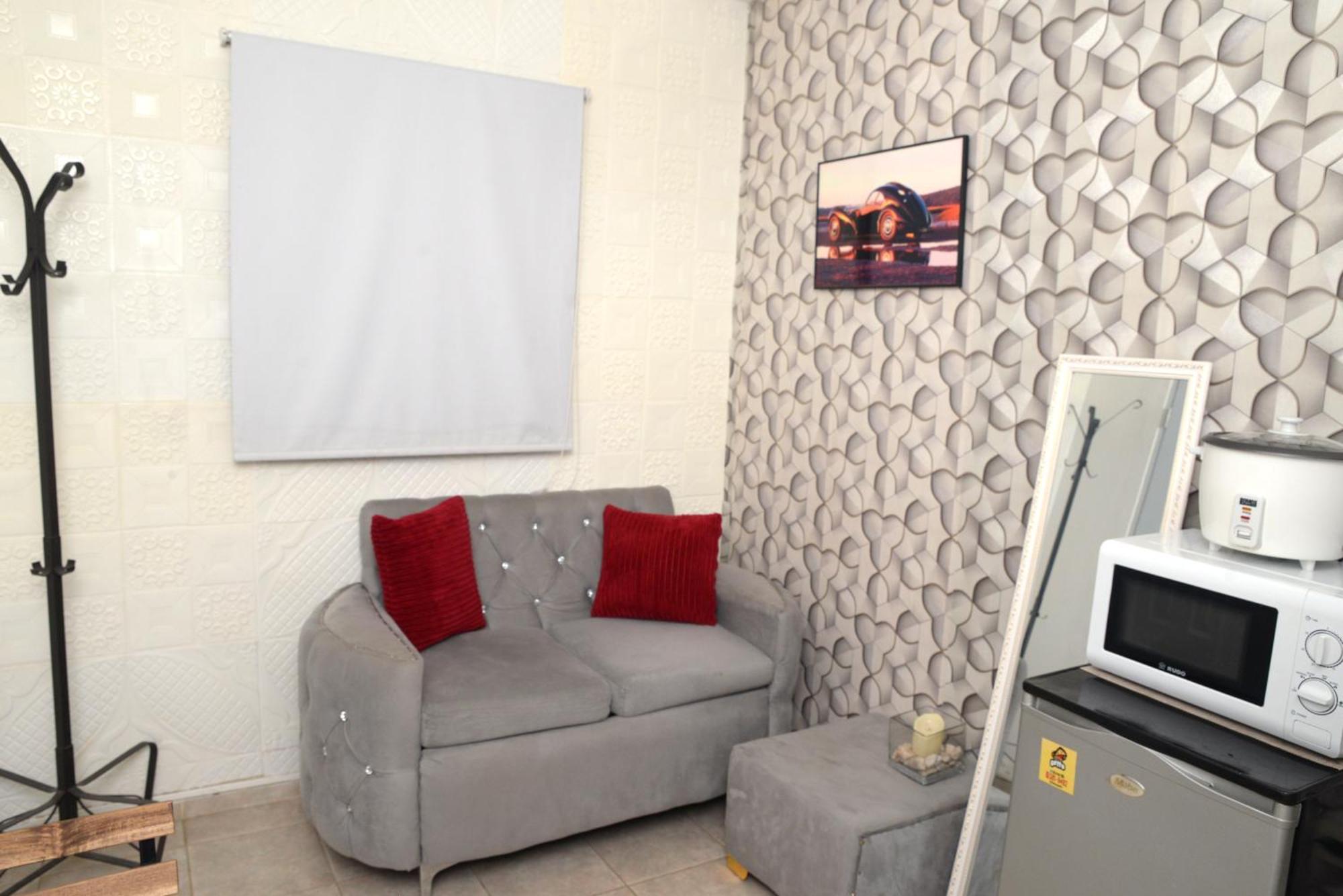 De 1 2 Y 3 Apartment *