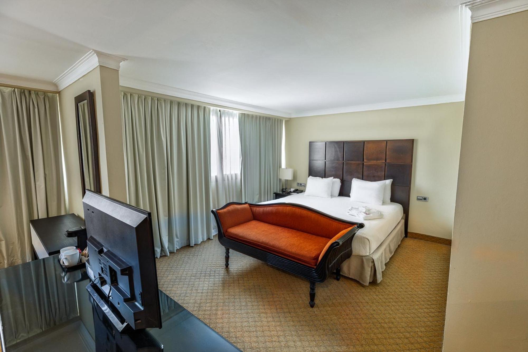 Dominican Fiesta Hotel