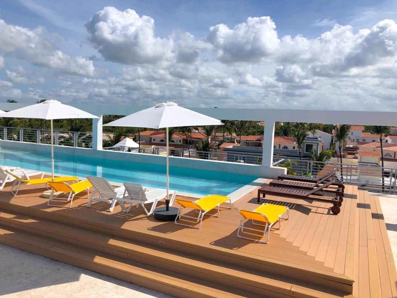 Aparthotel Olas Del Caribe - Vacation With Rooftop Pool - Playa Corales
