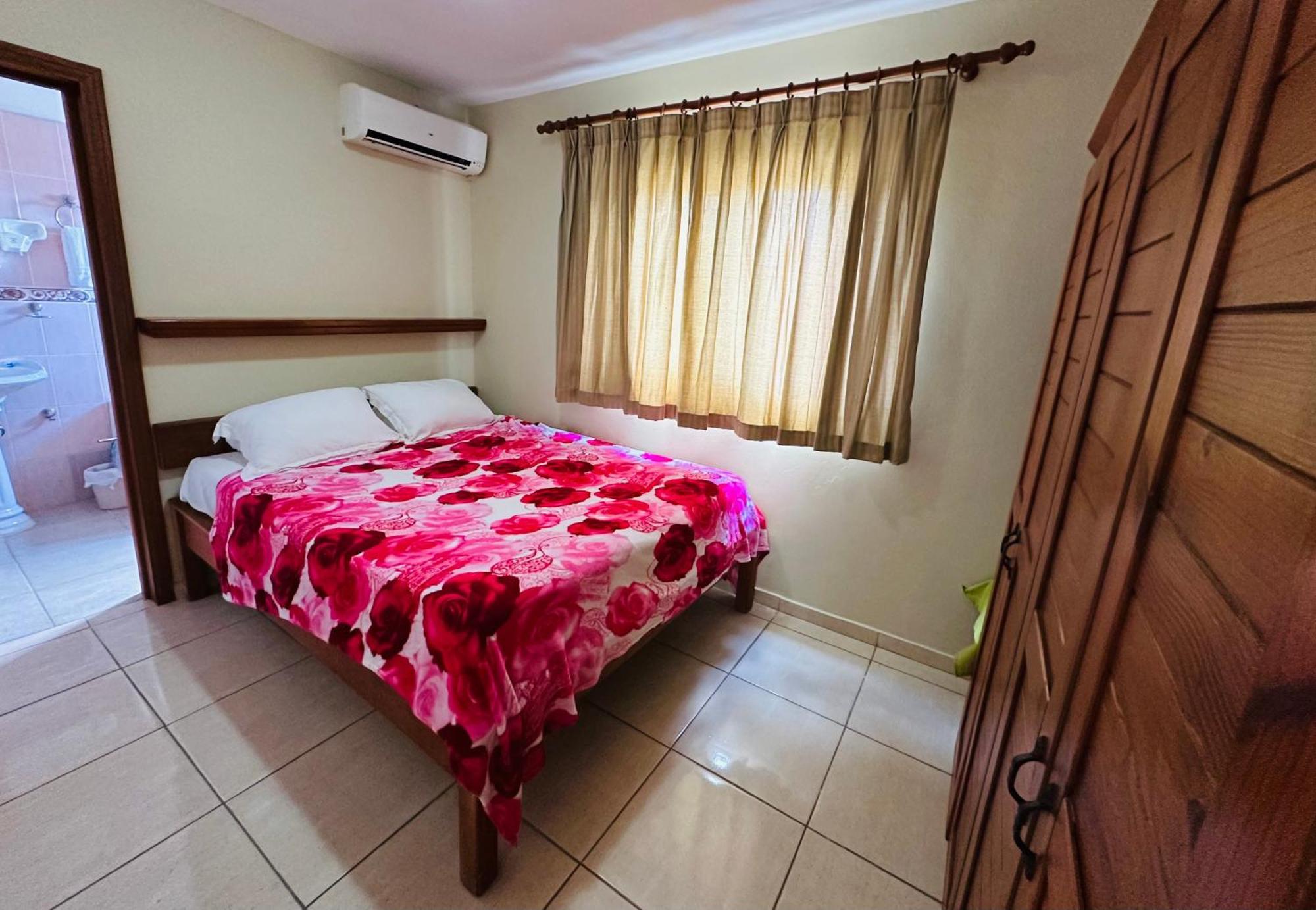 Michaela Aparthotel