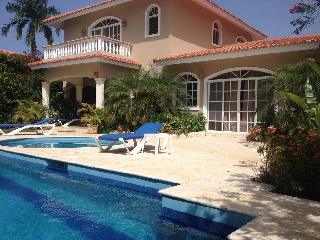 Hispaniola Residencial *