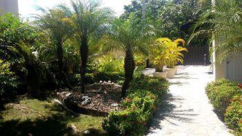Hotel Garden Condos 3*