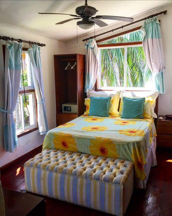 La Mami River Beach - Caribean House Bed & Breakfast 3*