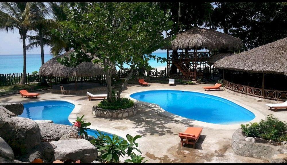 Sea Breeze Hotel 3*