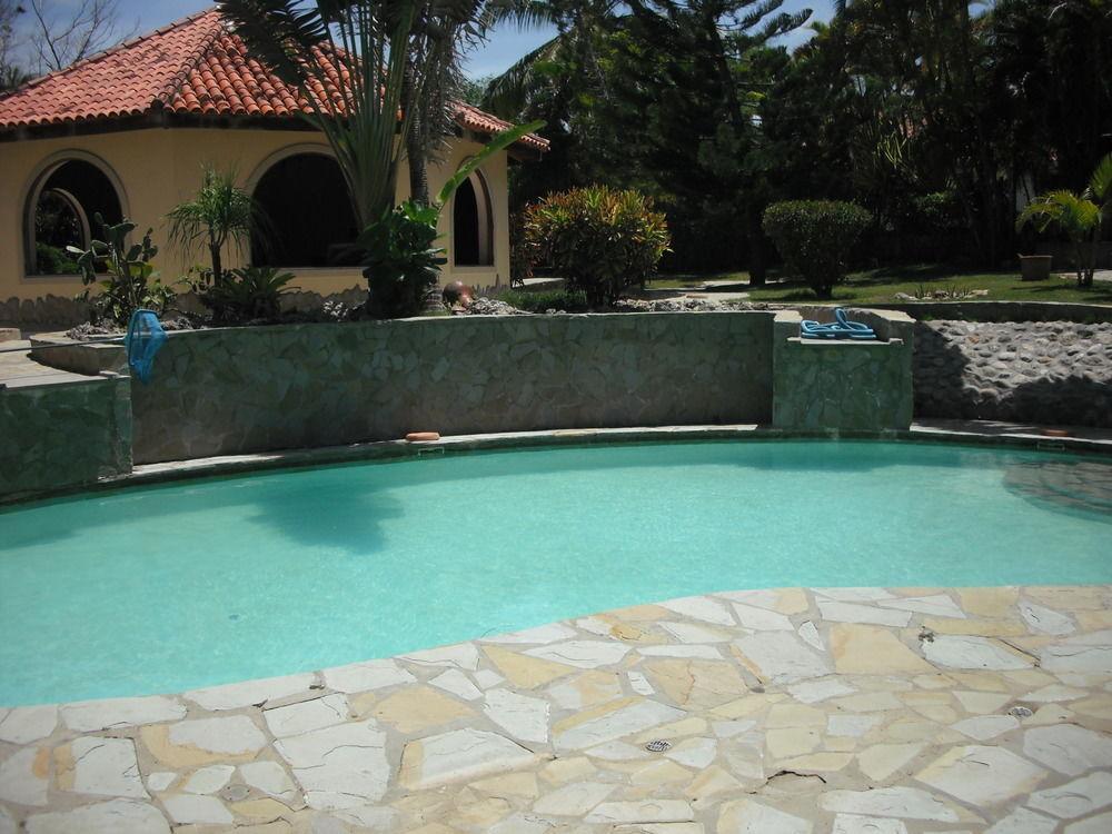 Pavillion 2*