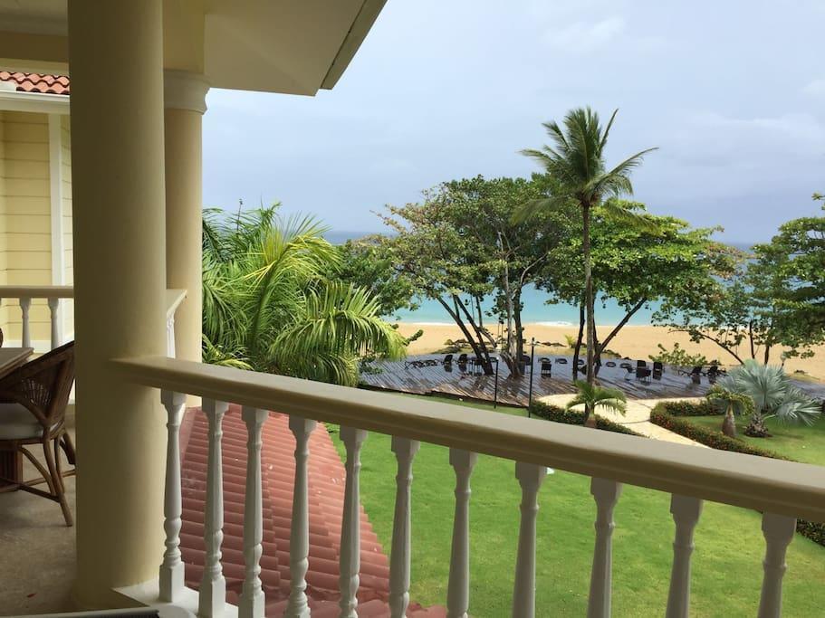 Apartment Ocean Front Two Bedroom Penthouse *