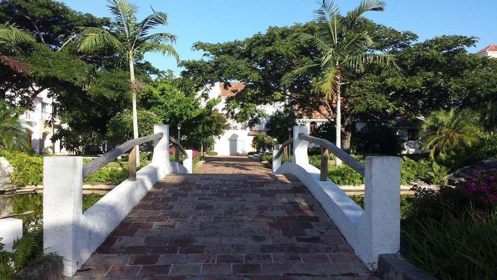 Cadaques * Bayahibe