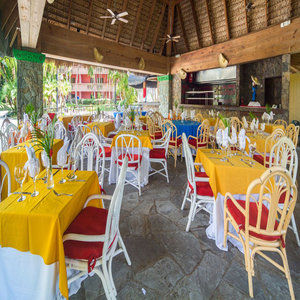 Coral Costa Caribe Hotel 3*