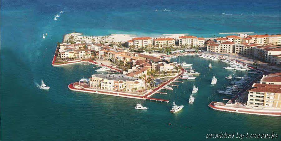 Aquamarina Luxury Residences Hotel 4*