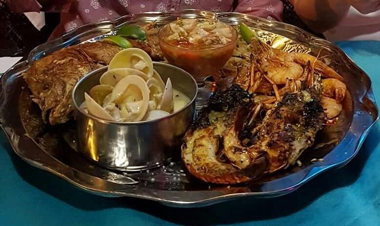 & Restaurante Espanol Luz De Luna