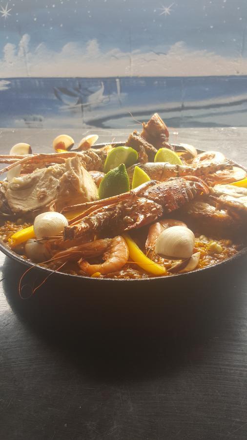 & Restaurante Espanol Luz De Luna 3* Boca Chica