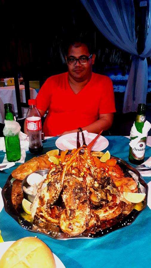 & Restaurante Espanol Luz De Luna Bed & Breakfast