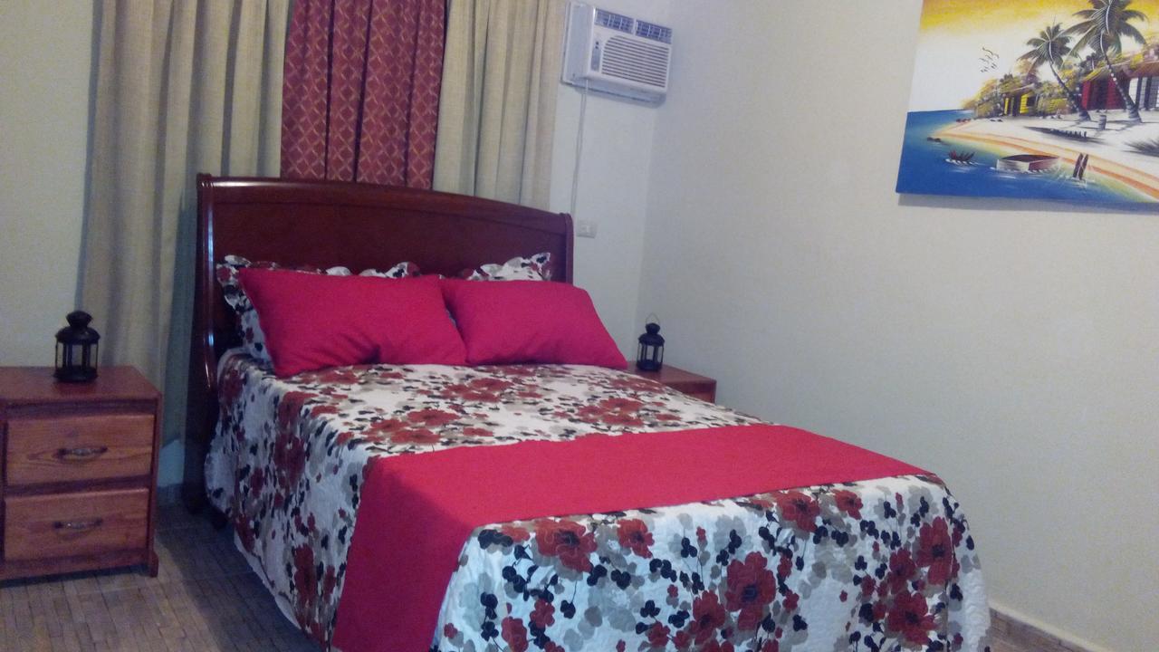 Bed & Breakfast El Tronco Inc Boca Chica