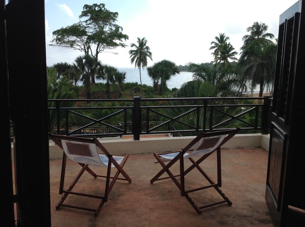 Beachfront Bahia Rincon Villa *