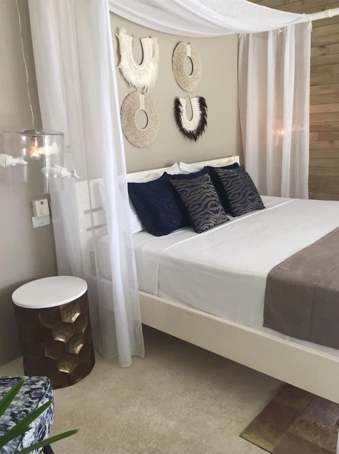 Mahona Boutique 2*