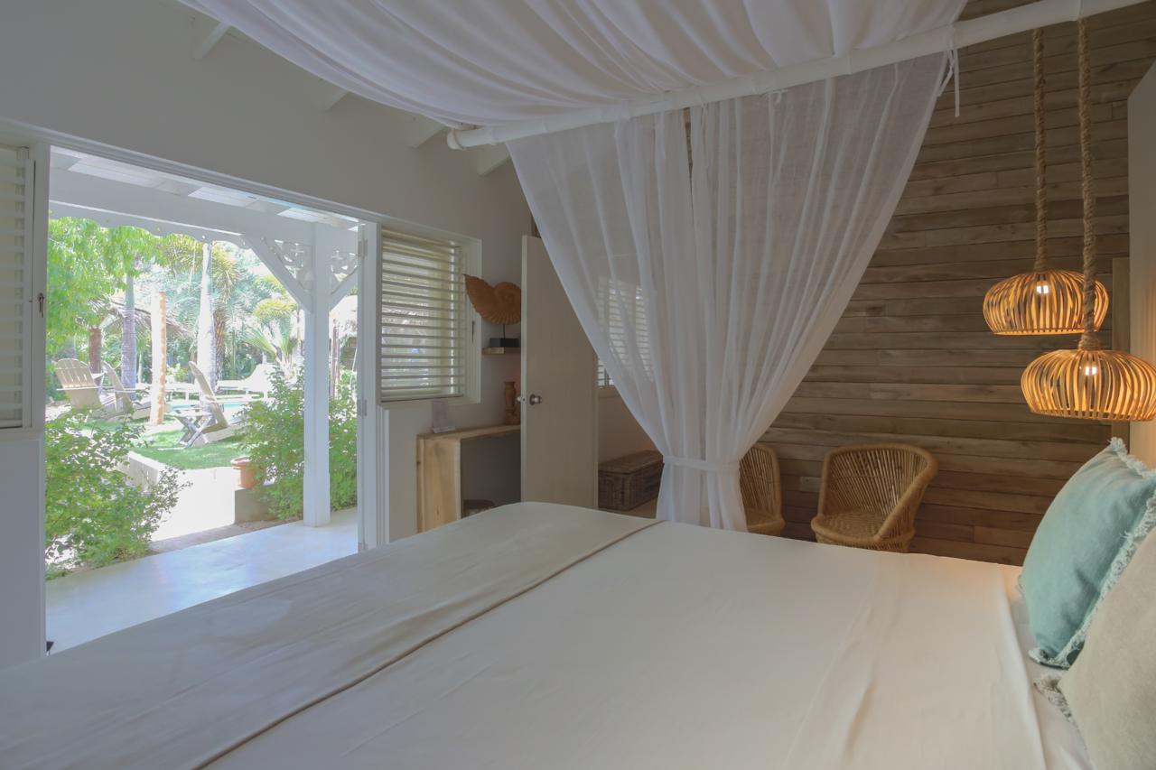 Mahona Boutique 2*