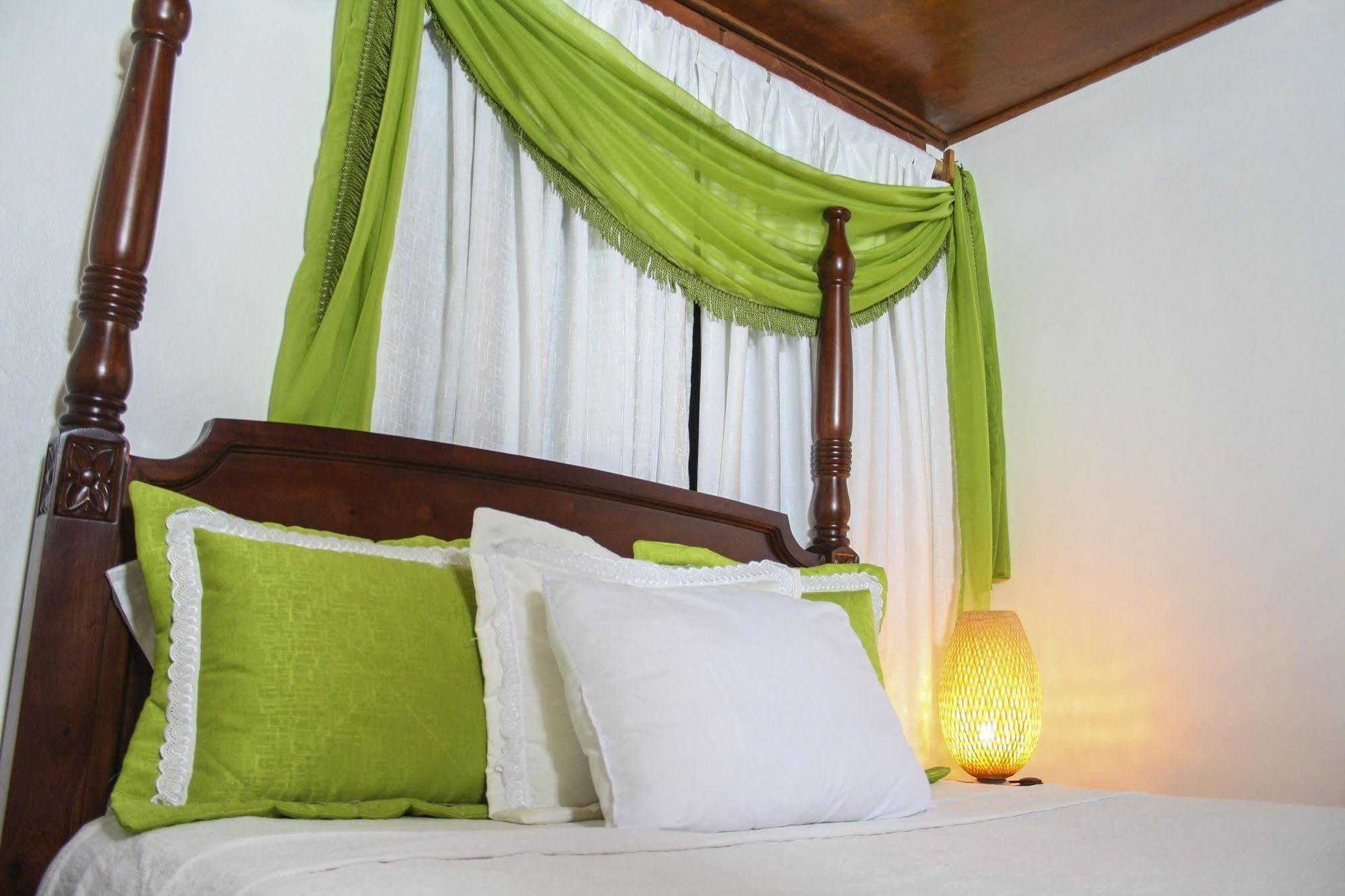 Sea Breeze 3*