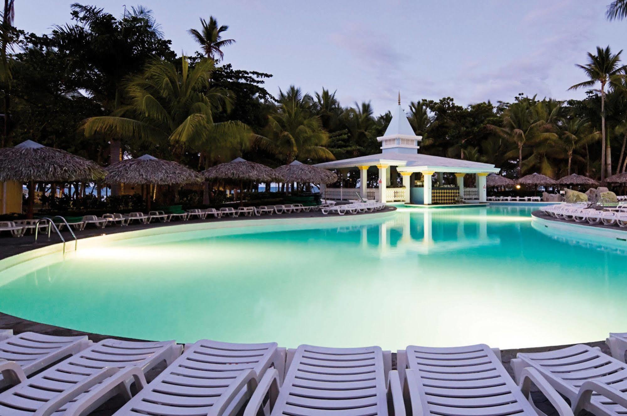 Senator Vip Hotel