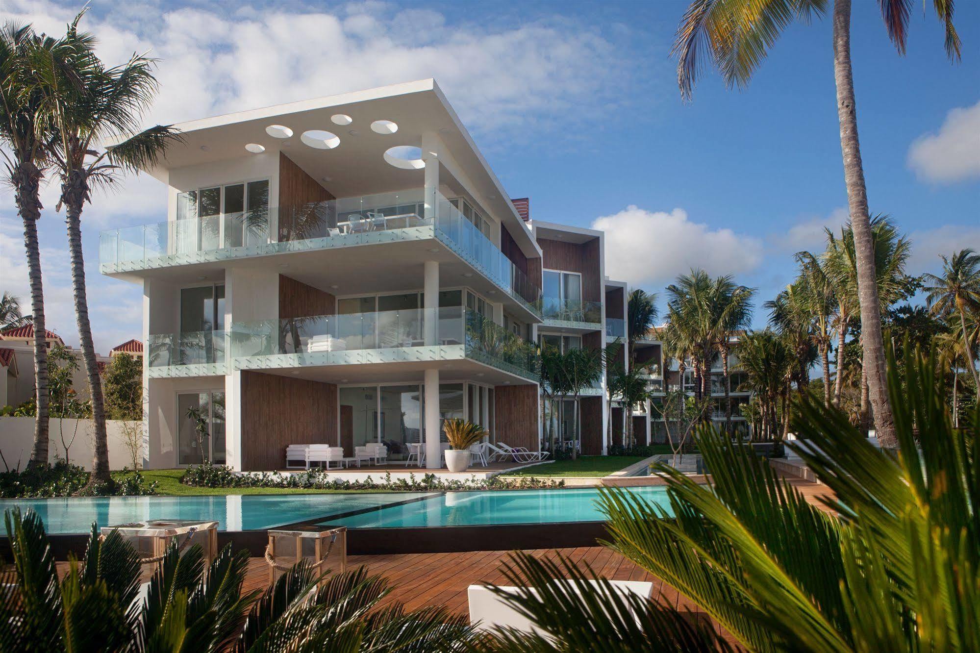 Aparthotel Ultravioleta Boutique Residences 5*