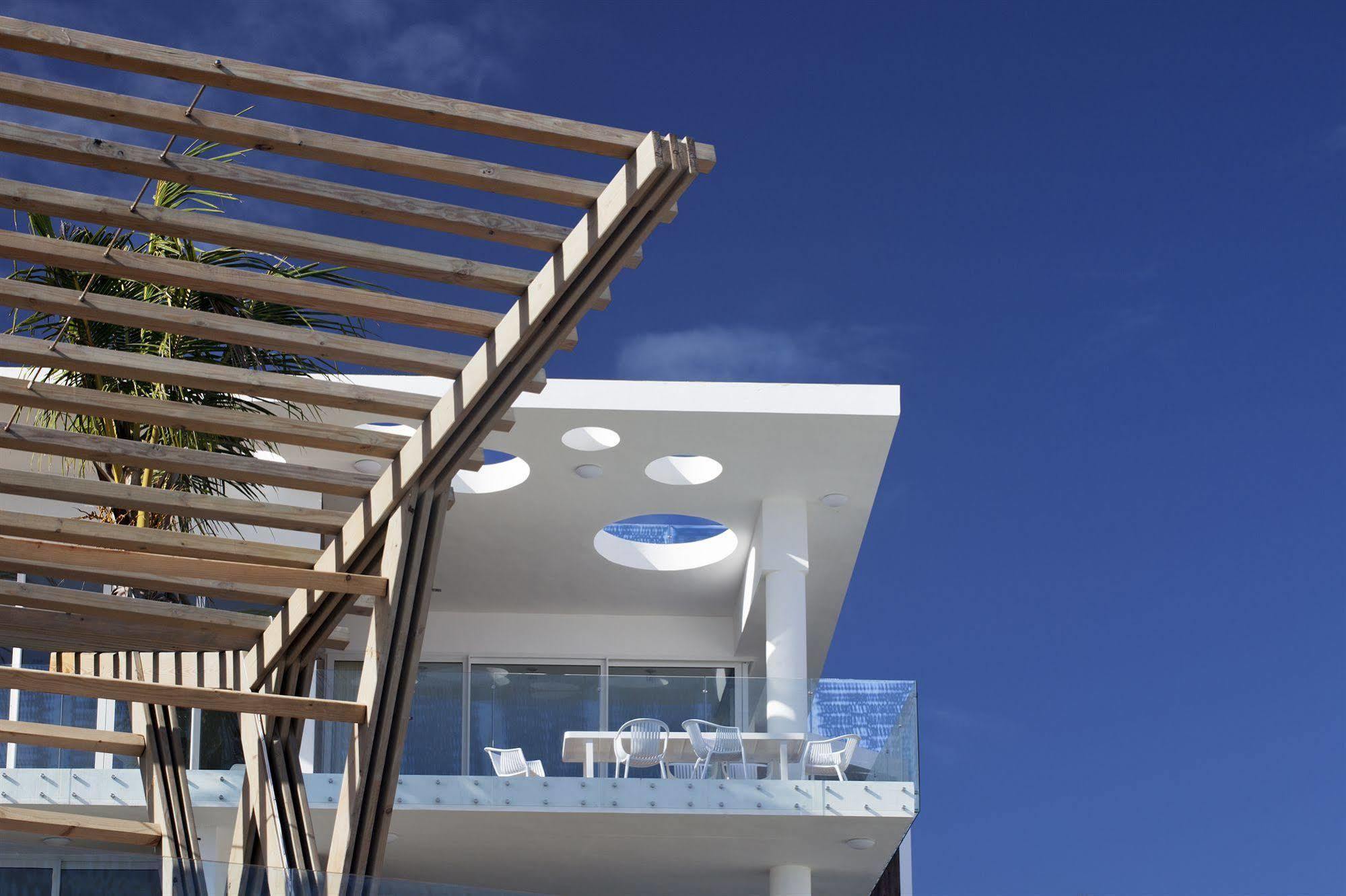 Aparthotel Ultravioleta Boutique Residences 5*