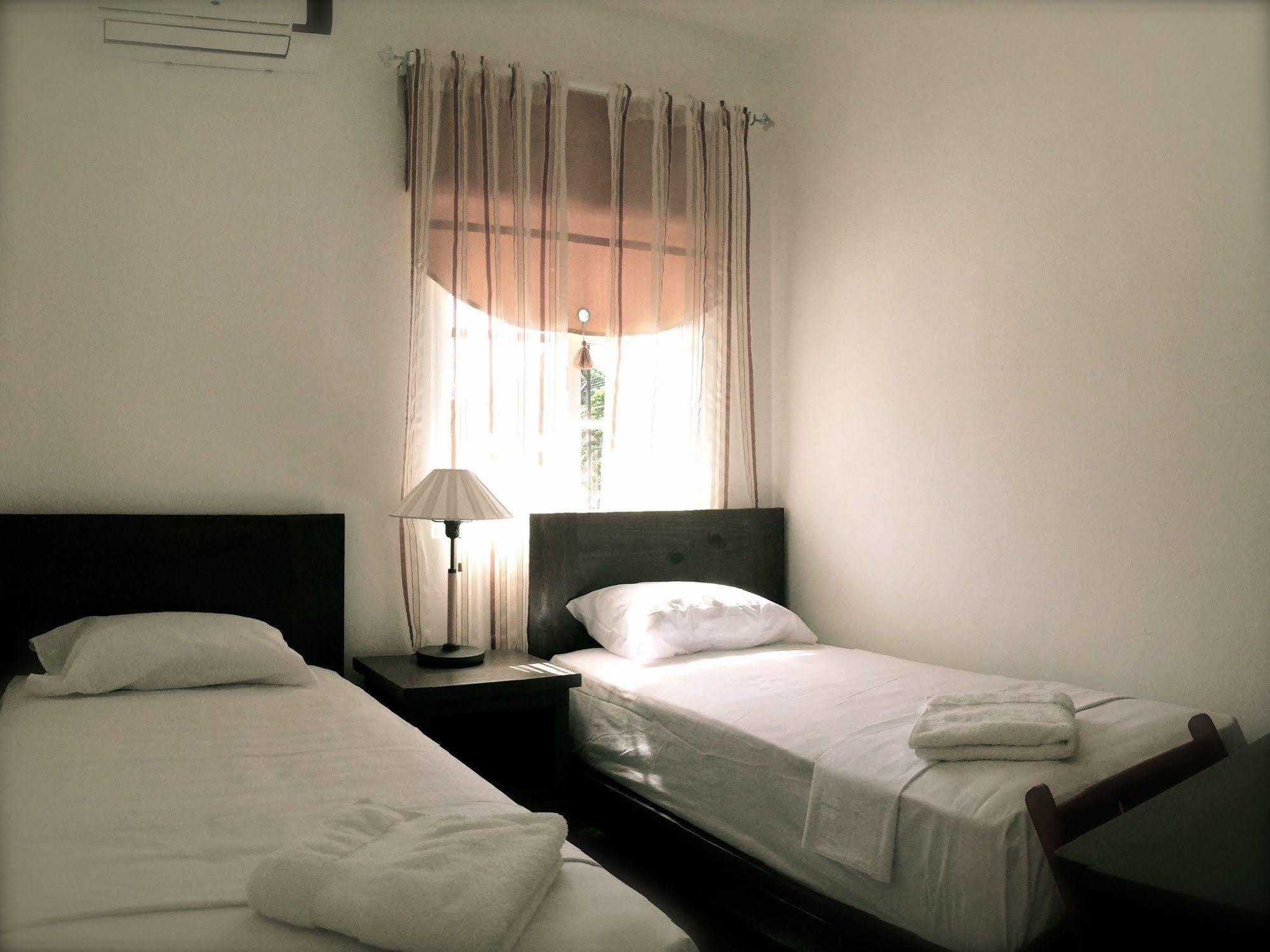 Santo Domingo Bed And Breakfast Hostel *