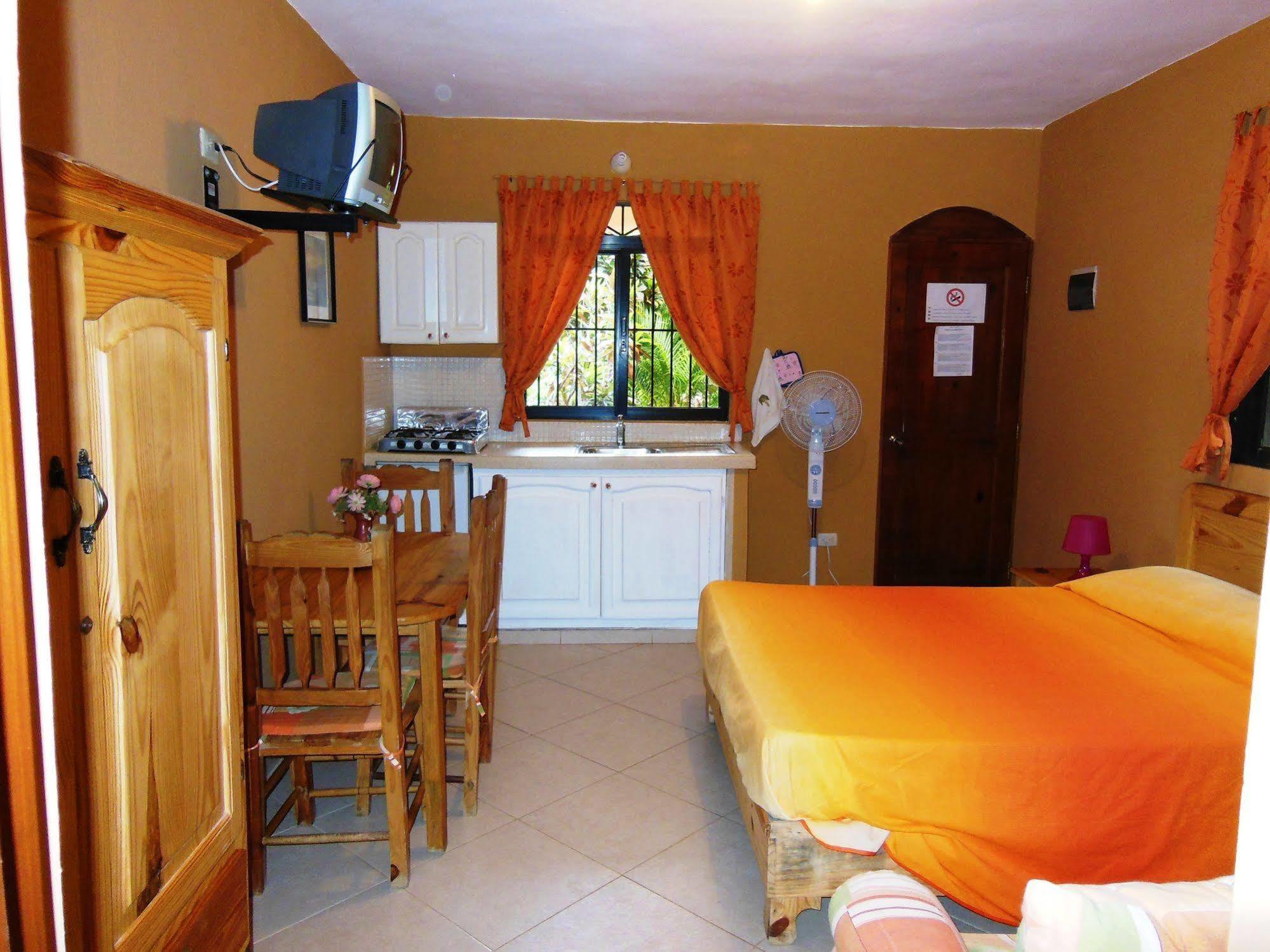 Casa Lily & Coco Aparthotel 2*