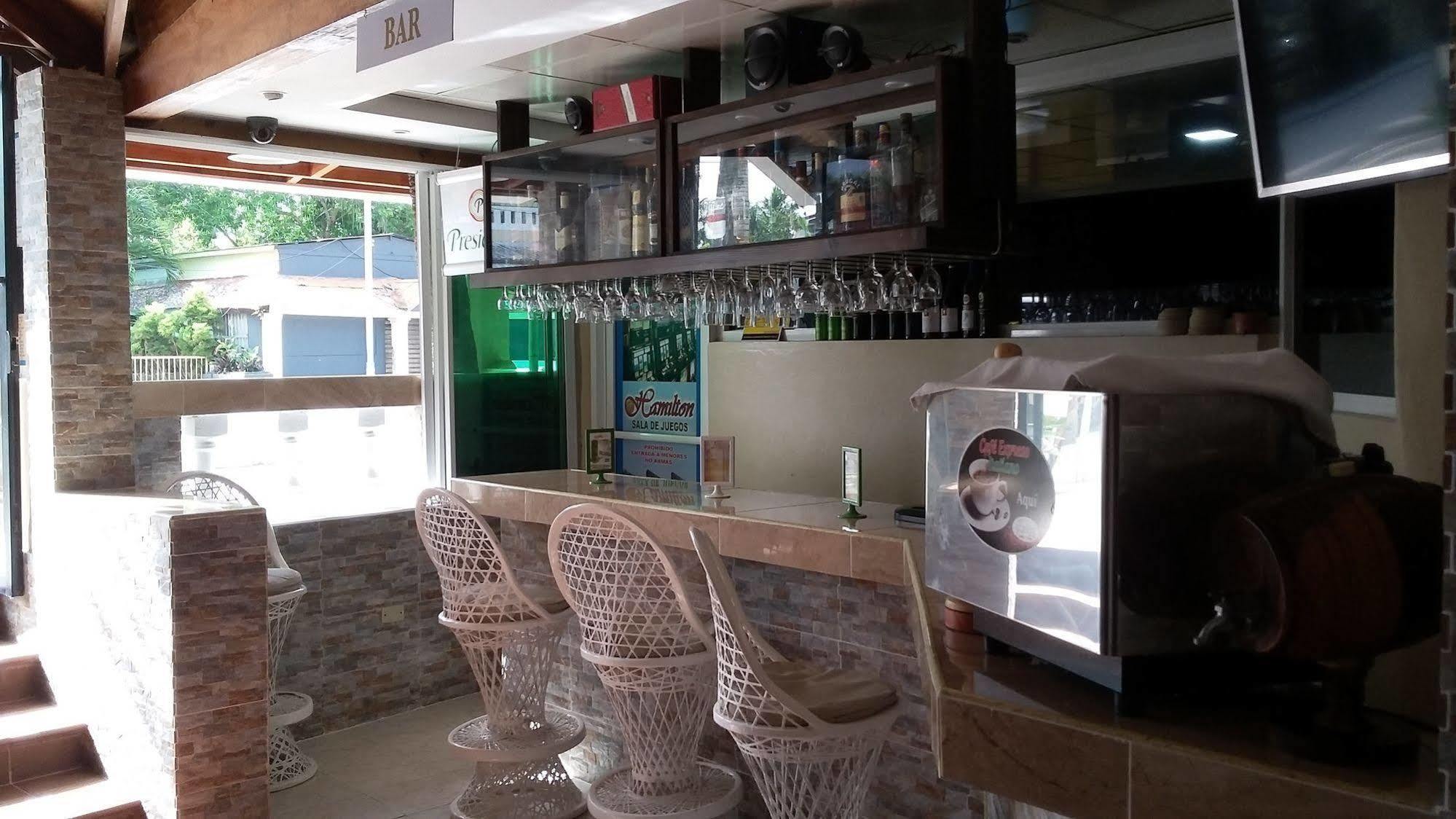 Hotel Restaurant Hamilton Boca Chica