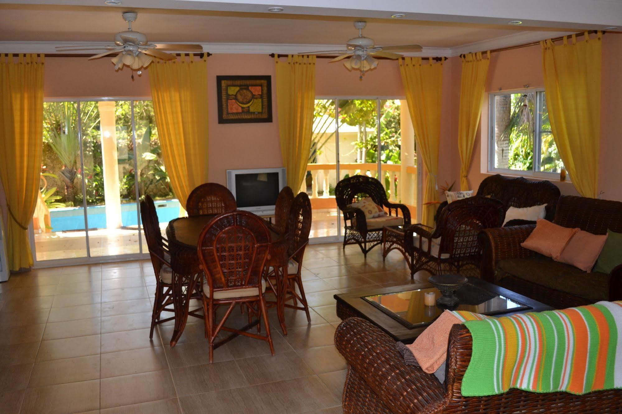 4 Bedroom Villa, Private Pool, Security, Ocean View