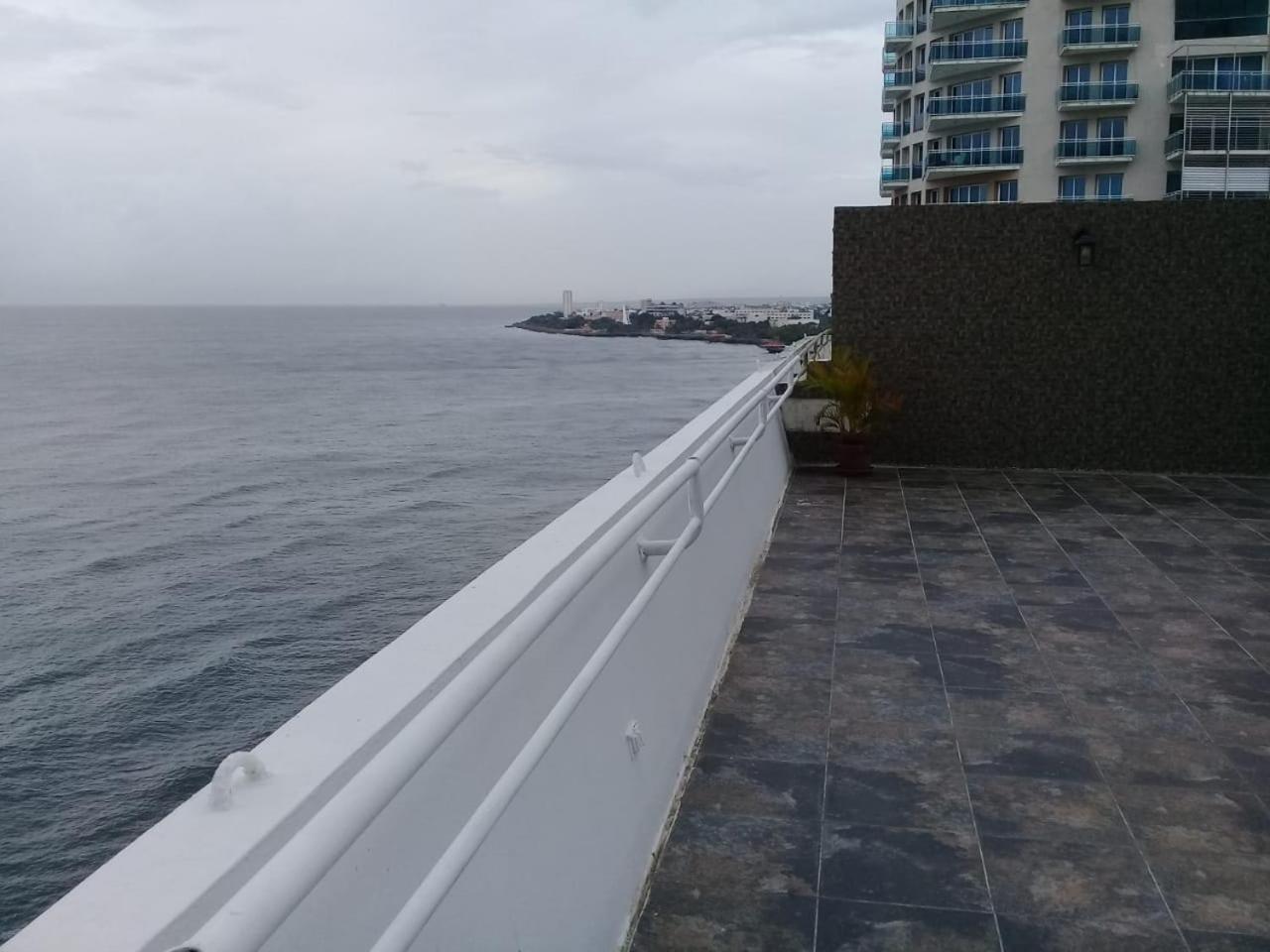 Avenida George Washigton Torre Mar 505 * Santo Domingo
