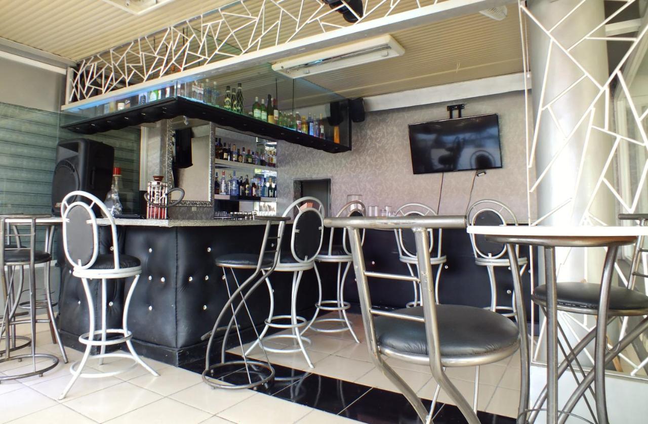 Maracas Hotel