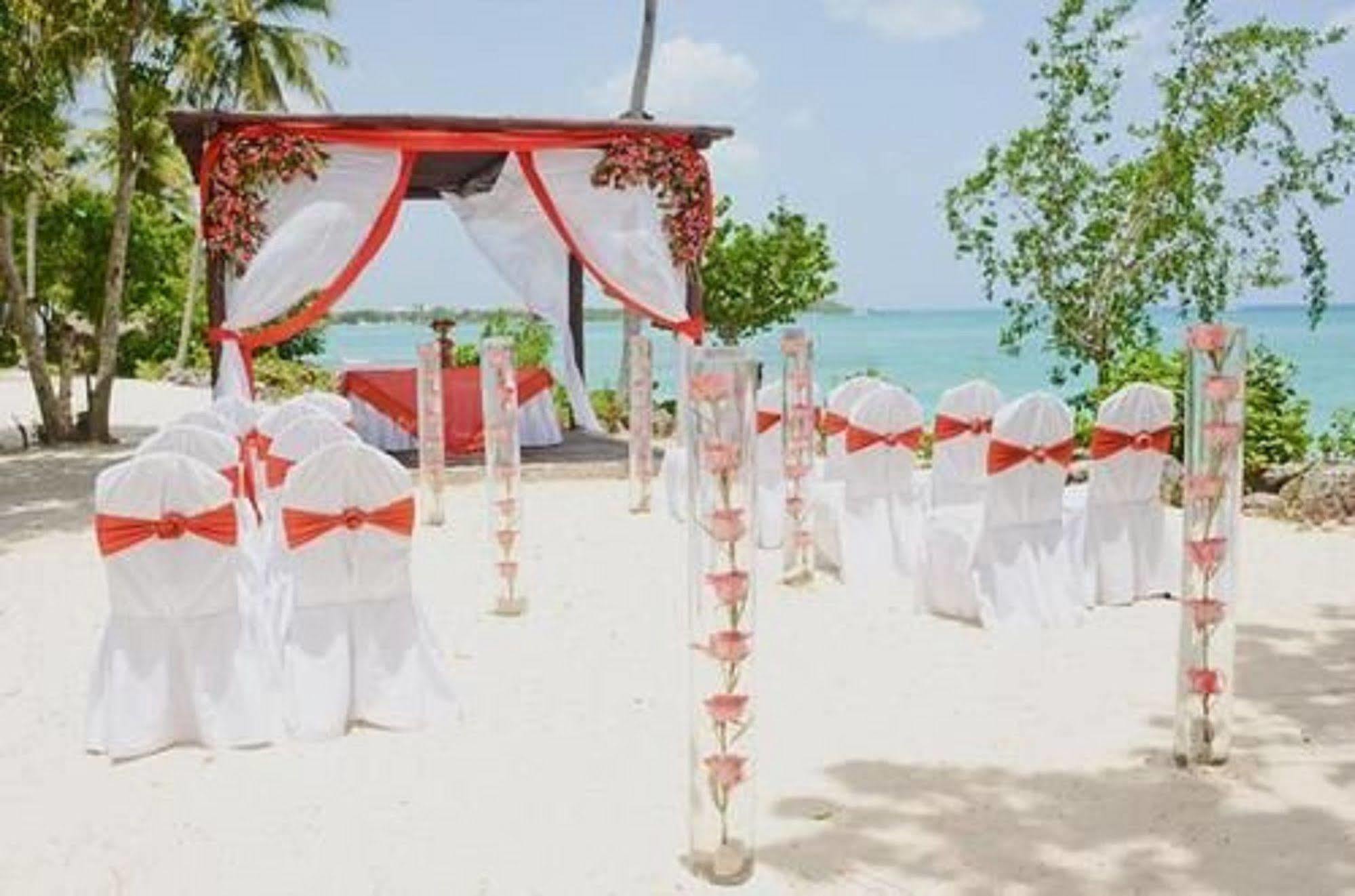 Resort Dreams La Romana And (adults Only)