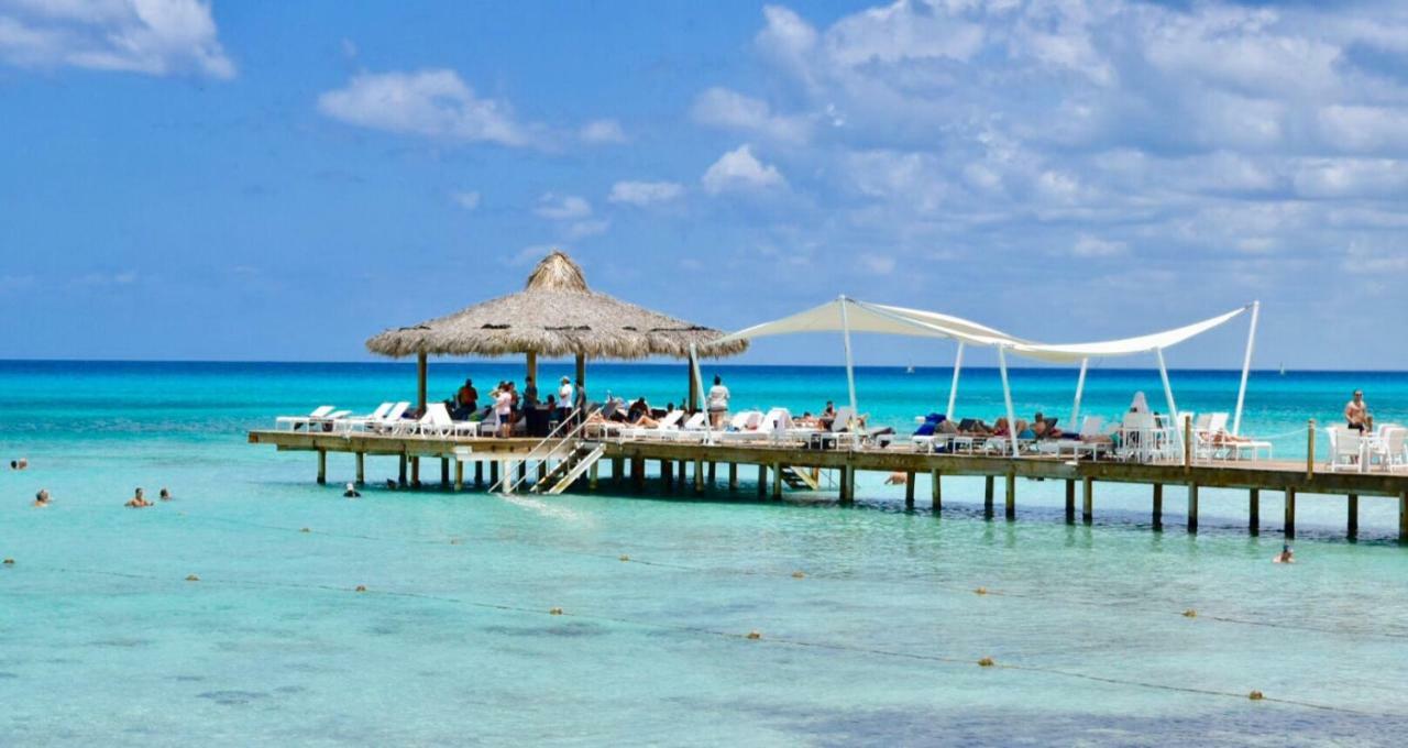 Sandy Studio @cadaquescaribe Bayahibe