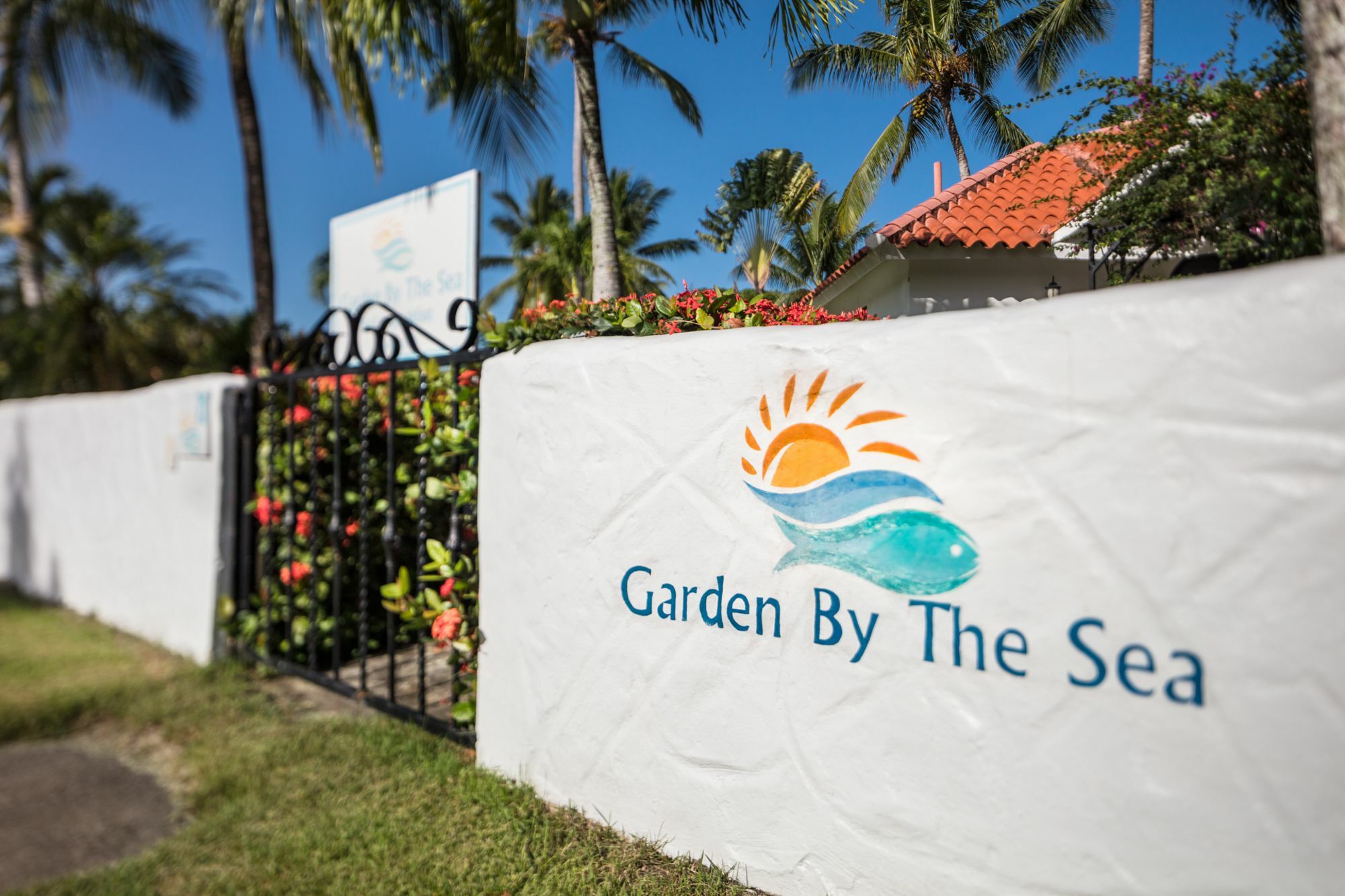 Bed & Breakfast Garden By The Sea 4*