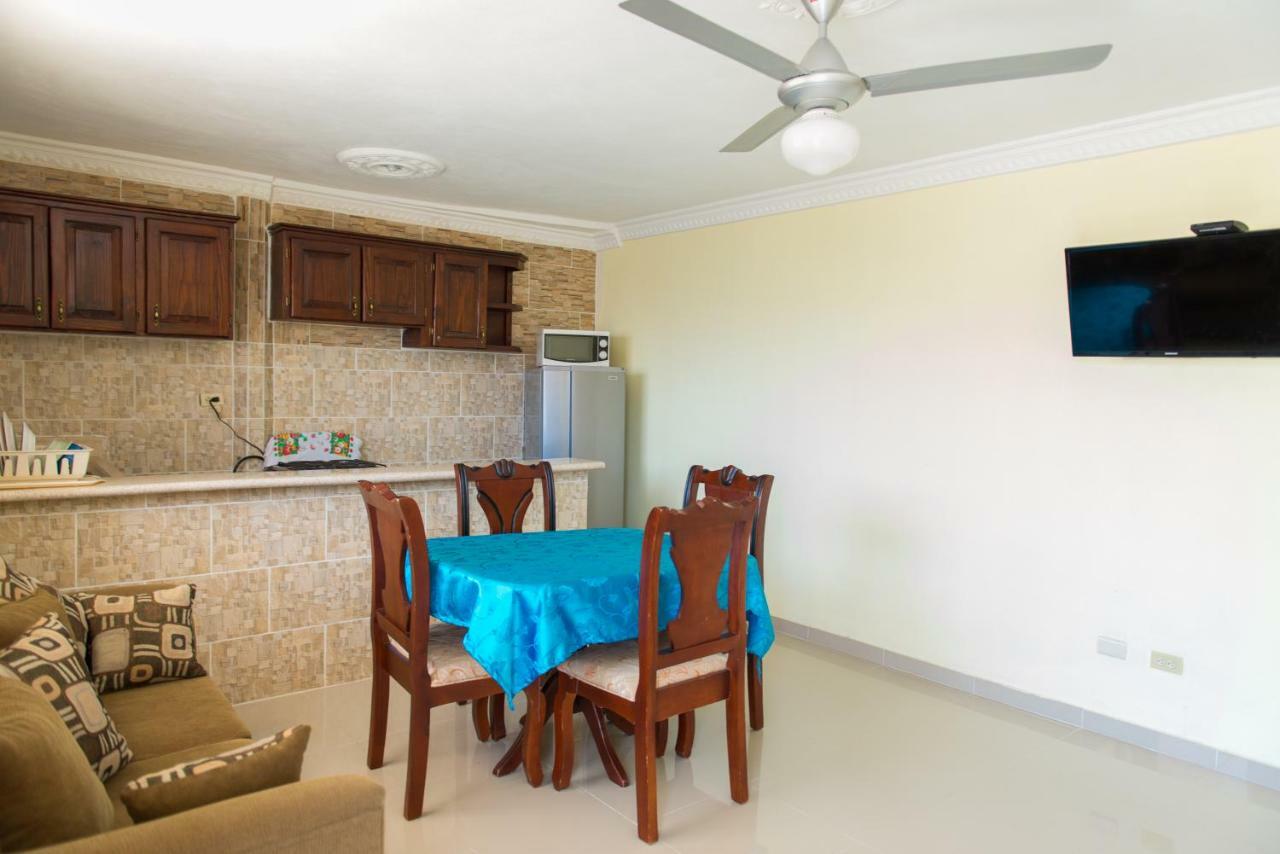 Tropical Island Aparthotel 3*