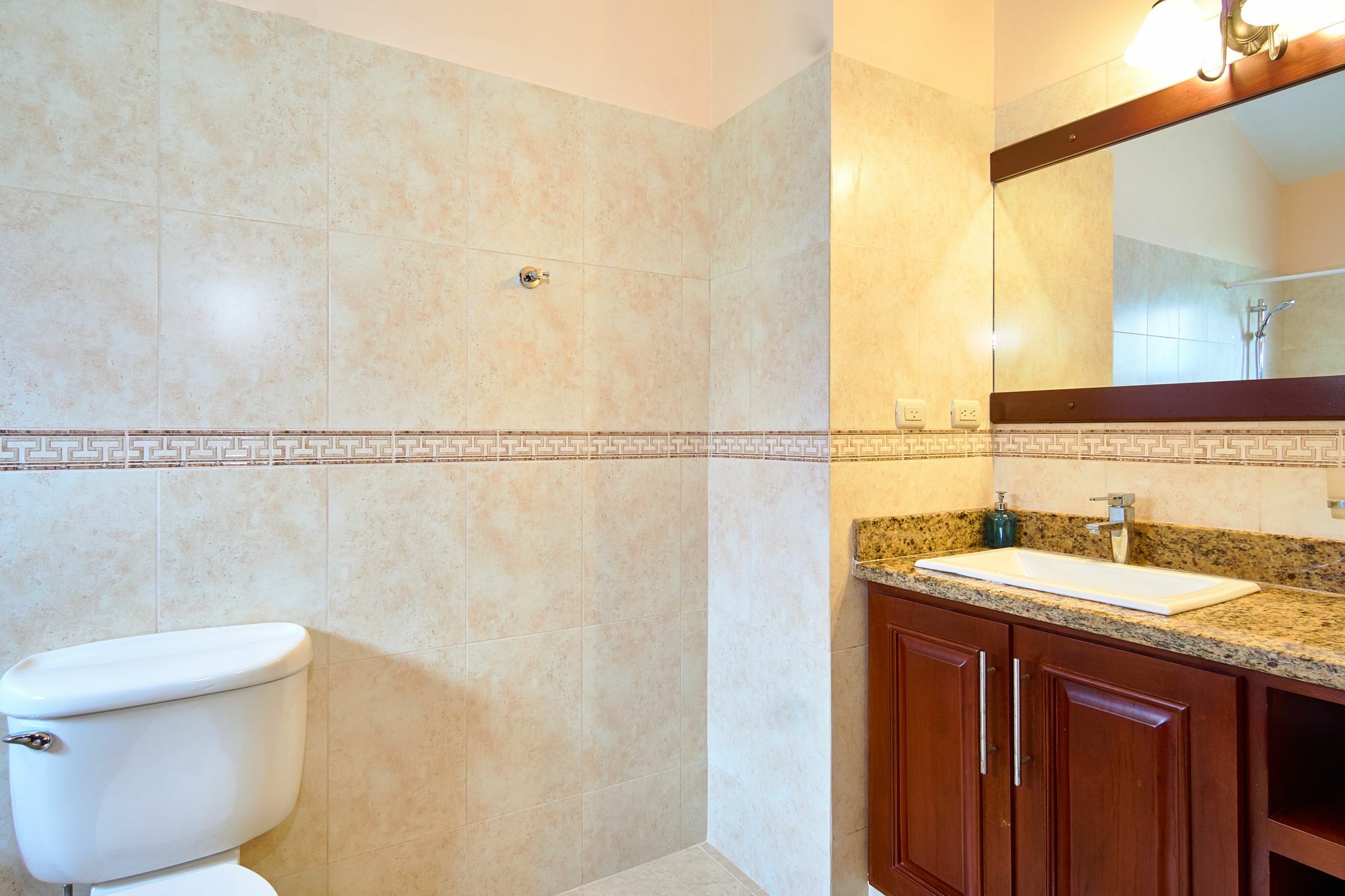 2 Bedroom At Ocean Village *