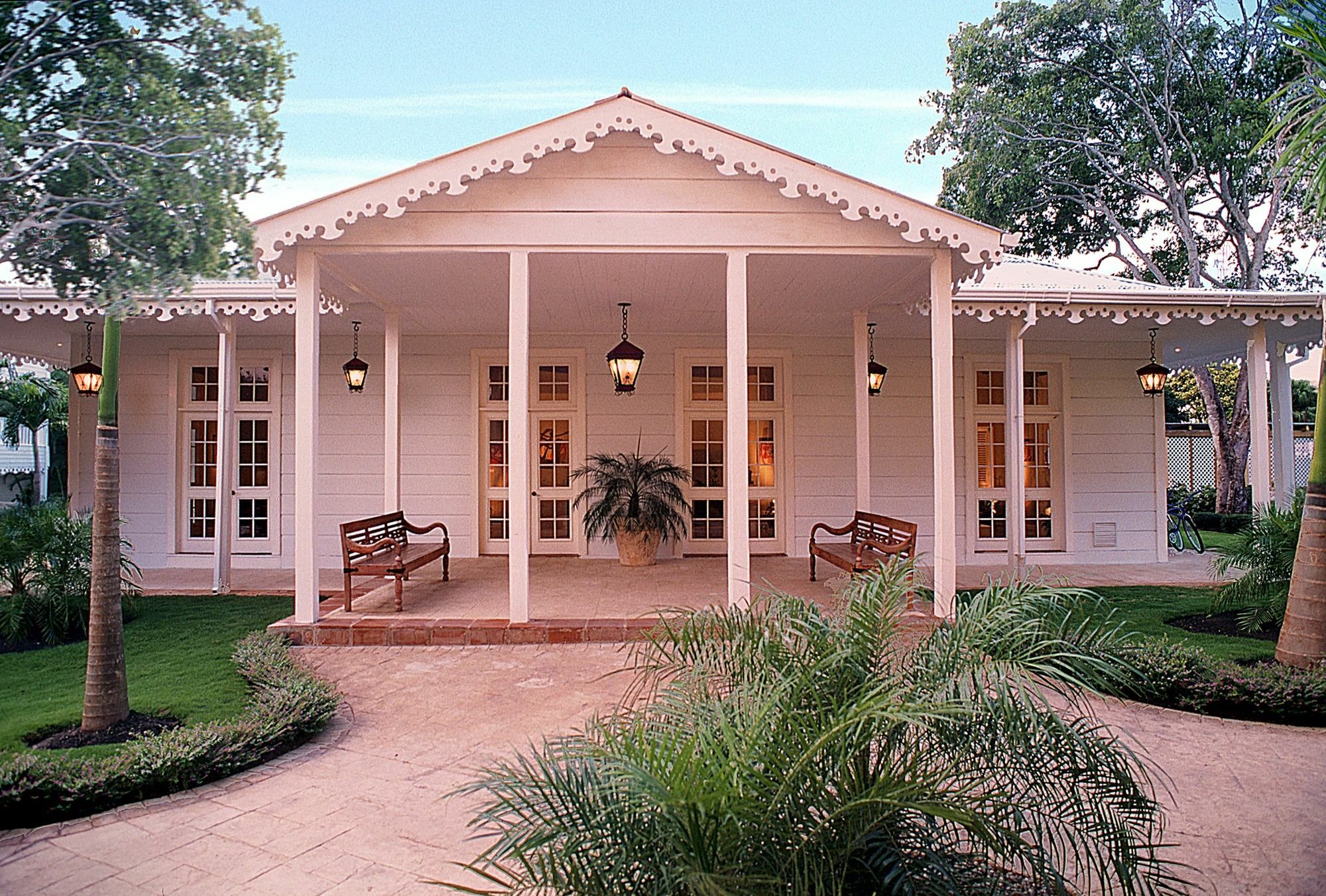 Victorian House 3*