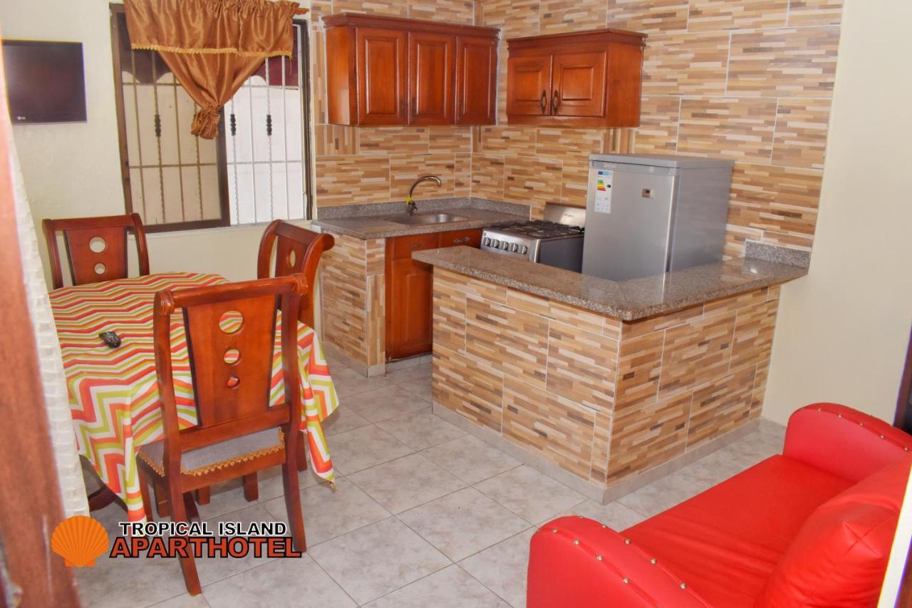 Tropical Island 3* La Viva